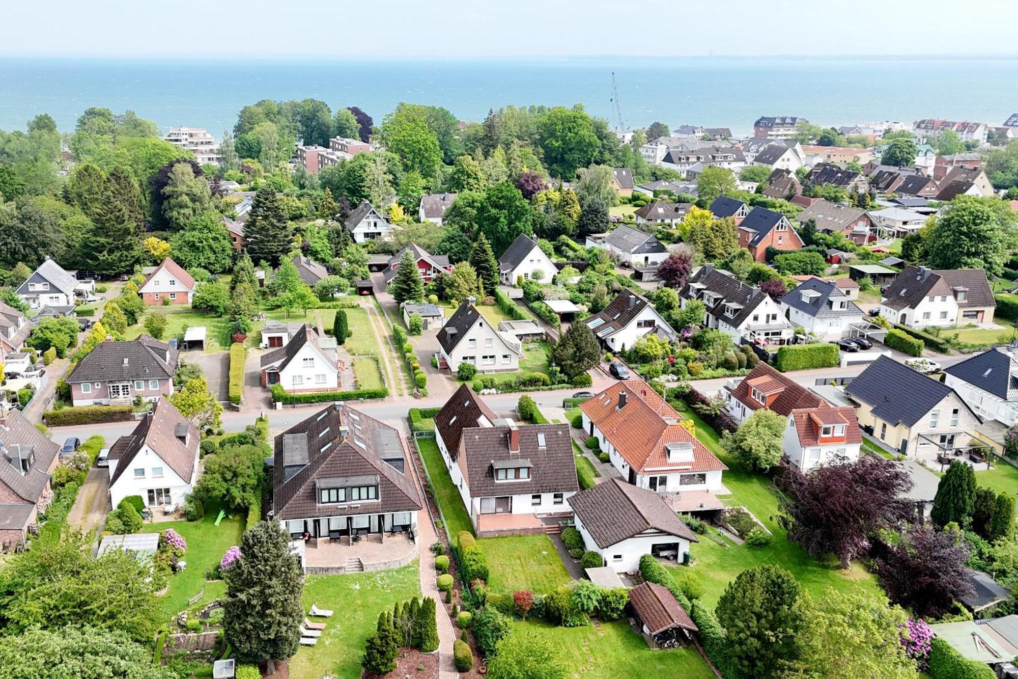 Gemuetliche & Moderne Ferienwohnung - Nur 7 Gehminuten Vom Strand Entfernt, Inklusive Parkplatz Und Gartenzugang Scharbeutz Zewnętrze zdjęcie